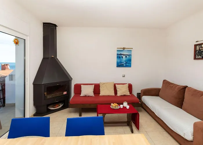 Apartment Mar I Muntanya-2 By Interhome